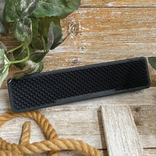 Load image into Gallery viewer, SlickShed Grooming De-Shedding Tool